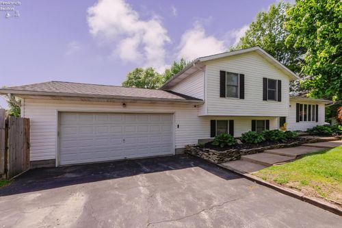 825 Seminary Rd, Norwalk, OH, 44857-9718 | Card Image