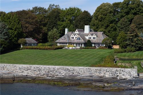 515 Indian Ave, Middletown, RI, 02842-5766 | Card Image