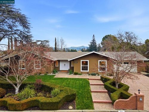 1011 1011 Del Rio Way, Moraga, CA, 94556 | Card Image