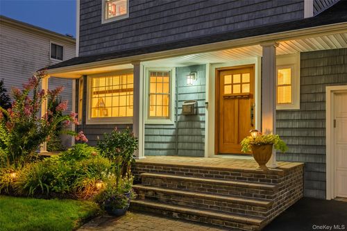 3048 Timothy Rd, Bellmore, NY, 11710-5226 | Card Image