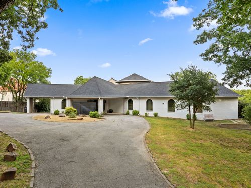 8542 Meadowbrook Dr, Fort Worth, TX, 76120-5204 | Card Image