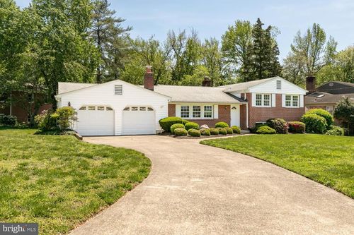 1915 Shannon Ct, ALEXANDRIA, VA, 22306-2727 | Card Image