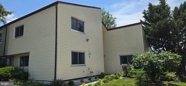350 Juniper Ct, Townhouse with 4 bedrooms, 2 bathrooms and null parking in HERNDON VA | Image 4