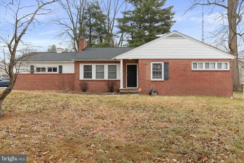 17901 Pin Oak Rd, HAGERSTOWN, MD, 21740-7851 | Card Image