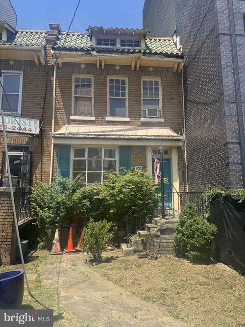 921 Kennedy St Nw, WASHINGTON, DC, 20011-2915 | Card Image