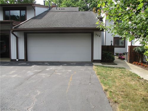 722 Tinkers Ln, Northfield, OH, 44067-2364 | Card Image