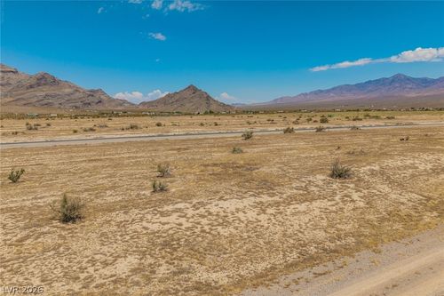 5890 Da Vinci Ln, Pahrump, NV, 89060 | Card Image