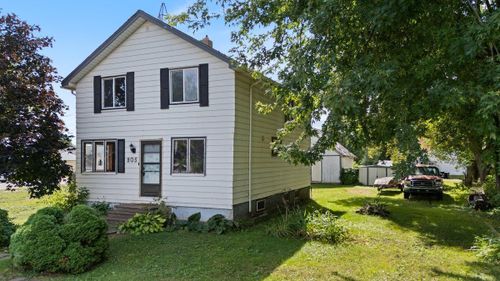 305 W Howard Ave, Keewatin, MN, 55753-4401 | Card Image