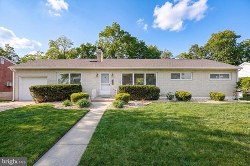 2404 Jericho Dr, Harrisburg, PA, 17110-9597 | Card Image