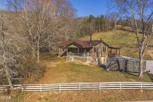 3381 Upper Caney Valley Rd, Tazewell, TN, 37879-5905 | Card Image