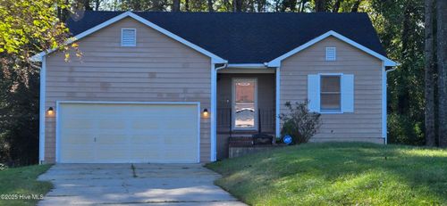 107 Quartz Dr, Jacksonville, NC, 28540-8852 | Card Image
