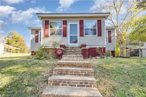 787 Circle Dr, Eden, NC, 27288-2411 | Card Image