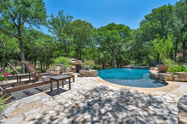 565 Lost Hunters Cyn, House other with 5 bedrooms, 5 bathrooms and 3 parking in China Spring TX | Image 64