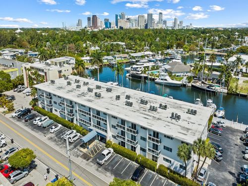 apt-311-1475 Se 15th St, Fort Lauderdale, FL, 33316-2757 | Card Image