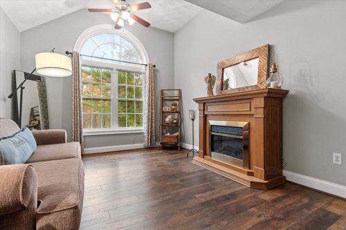 b-37 Dugout Rd, Hudson, NH, 03051-3506 | Card Image