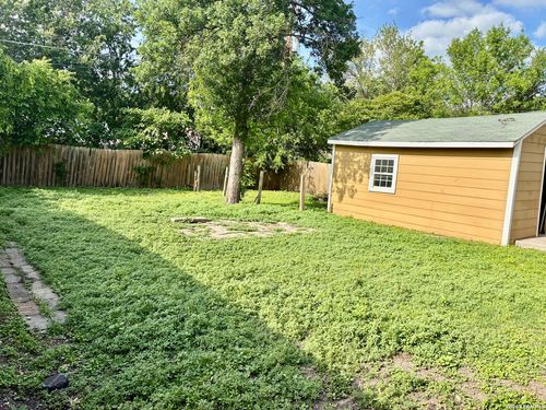 1535 W Hermosa Dr, San Antonio, TX, 78201-3633 | Card Image