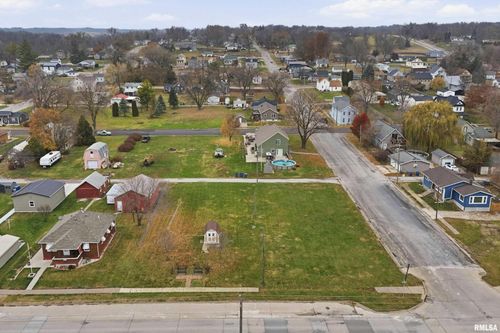 702 - 708 W Front Street, Buffalo, IA, 52728 | Card Image