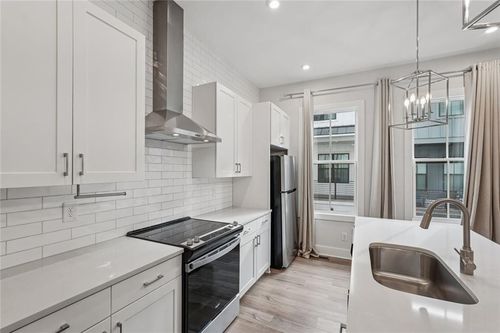 38-193 Chestnut Cir, Atlanta, GA, 30342-4351 | Card Image