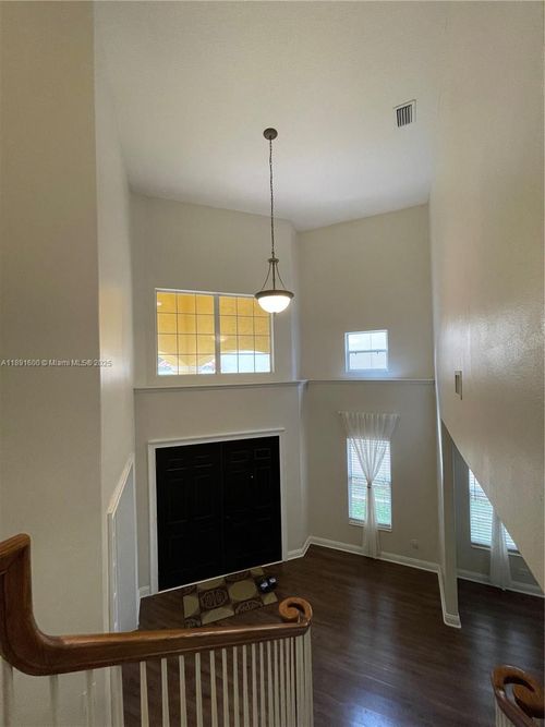 6841 Dolce St, ORLANDO, FL, 32819-5517 | Card Image