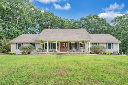 945 Claybanks Dr, Callaway, VA, 24067-4514 | Card Image