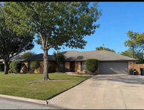 1314 Sunnylane, Ardmore, OK, 73401 | Card Image
