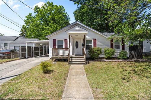 9 Quackenbush Pl, Portsmouth, VA, 23702-2219 | Card Image