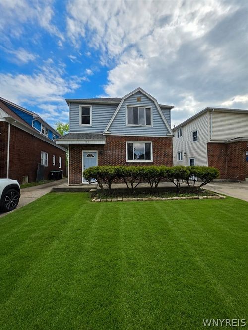 351 Stillwell Ave, Buffalo, NY, 14217-2148 | Card Image