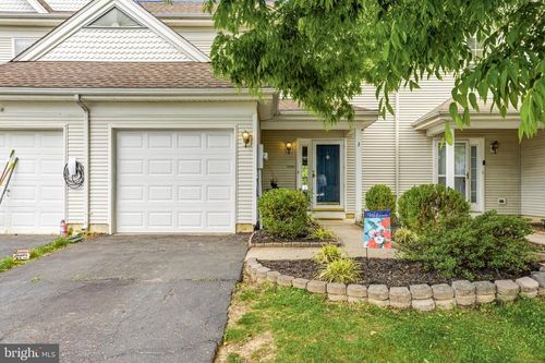 3 Tattersall Dr, BURLINGTON, NJ, 08016-4303 | Card Image