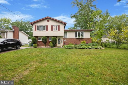 305 Victor Ave, CHERRY HILL, NJ, 08002-4406 | Card Image
