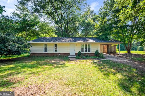 156 Crestwood Dr, Toccoa, GA, 30577-8718 | Card Image
