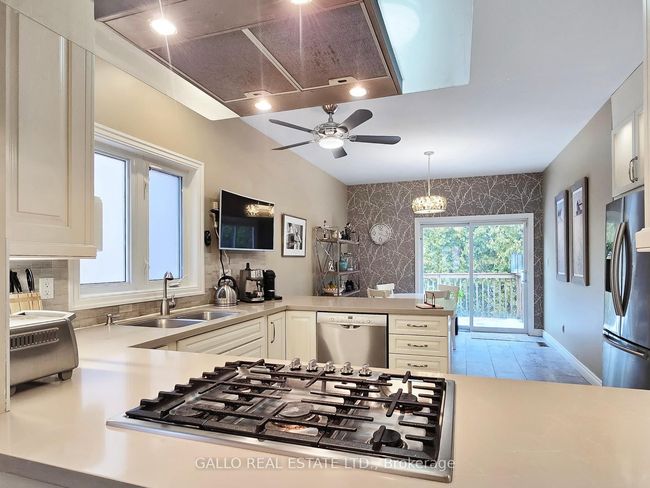 28 Headwater Cres, House other with 5 bedrooms, 5 bathrooms and 3 parking in Richmond Hill ON | Image 10