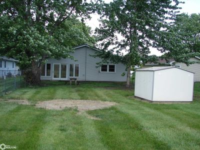 502 E Harlan St., Home with 3 bedrooms, 1 bathrooms and 1 parking in Mount Pleasant IA | Image 3