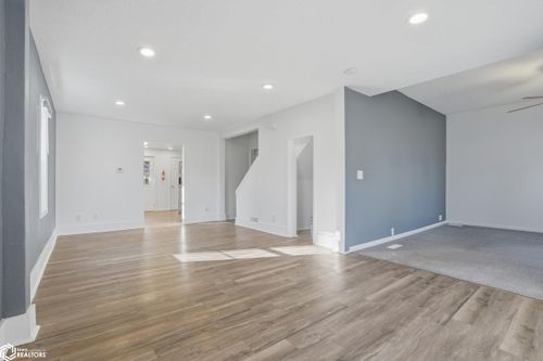 1909 Madison Ave, Burlington, IA, 52601-6349 | Card Image