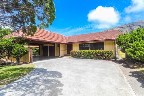 753 Kalanipuu St, Honolulu, HI, 96825-2418 | Card Image