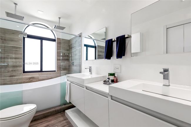 10 - 1150 98 Th St, Condo with 5 bedrooms, 4 bathrooms and null parking in Bay Harbor Islands FL | Image 16