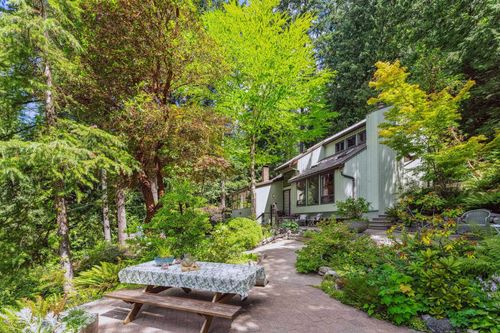 385 Oceanview Rd, Lions Bay, BC, V0N3G7 | Card Image