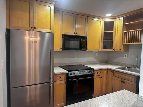 apt-c4-64 Oxbow Dr, Glastonbury, CT, 06033-1685 | Card Image