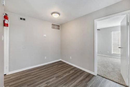 2-11715 S Glen Dr, Houston, TX, 77099-2500 | Card Image