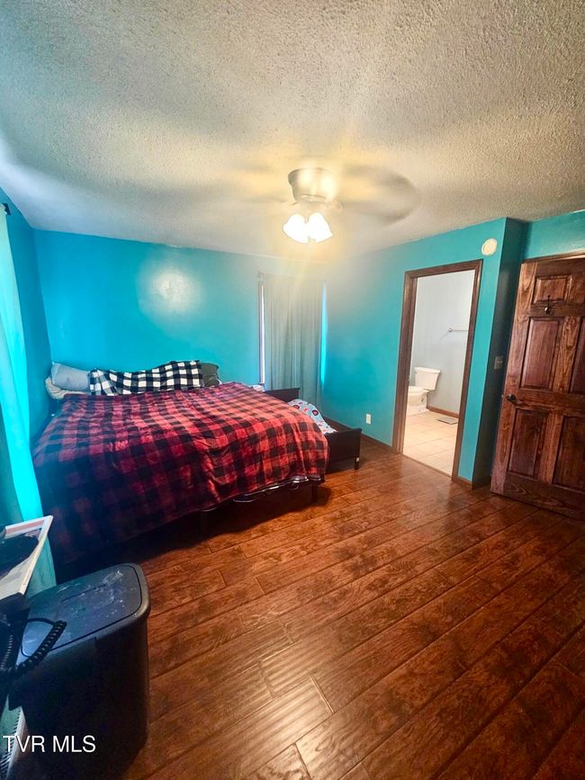 Primary Bedroom | Image 10