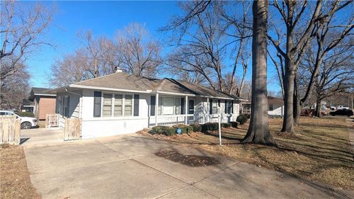 8608 E 84th Ter, Raytown, MO, 64138-3172 | Card Image