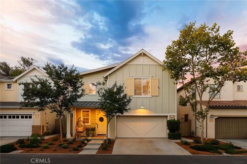 111 Bumblebee, Irvine, CA, 92618-1150 | Card Image