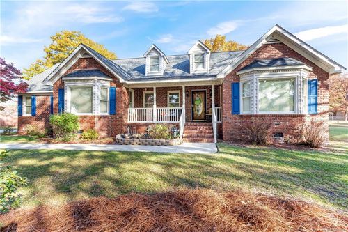 5428 Kentucky Ln, Hope Mills, NC, 28348-9300 | Card Image