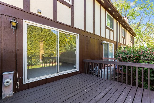 334 Ashland Ave, Townhouse with 2 bedrooms, 3 bathrooms and 2 parking in Highwood IL | Image 14
