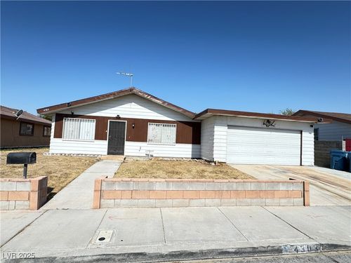 4303 Paramount Street, Las Vegas, NV, 89115 | Card Image