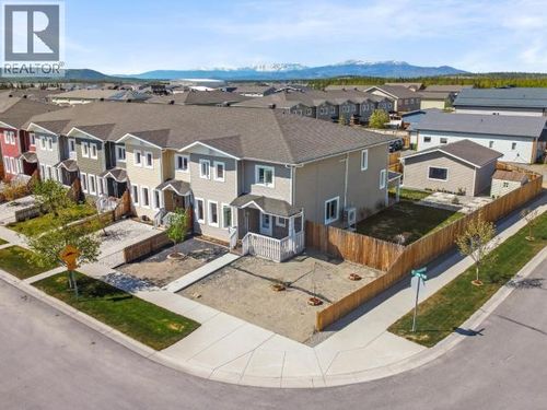50 Skookum Dr, Whitehorse, YT, Y1A0N1 | Card Image