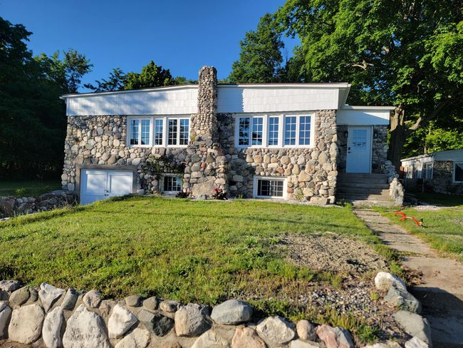 4642 Main St, House other with 8 bedrooms, 5 bathrooms and null parking in Onekama MI | Image 7