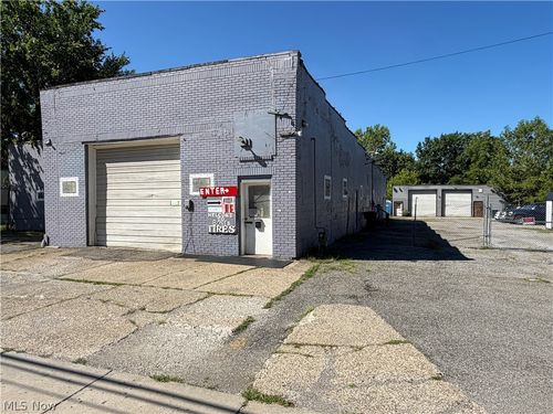 1566 Niles Rd Se, Warren, OH, 44484-5109 | Card Image