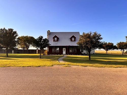 201 Kasberg Ct, Miles, TX, 76861-6945 | Card Image