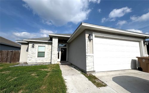 11506 S Creek Dr, Corpus Christi, TX, 78410-3272 | Card Image