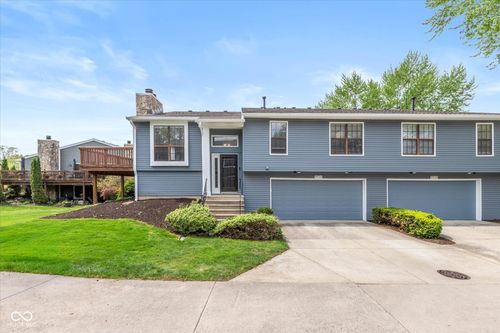 9526 Bay Vista East Dr, Indianapolis, IN, 46250-1464 | Card Image
